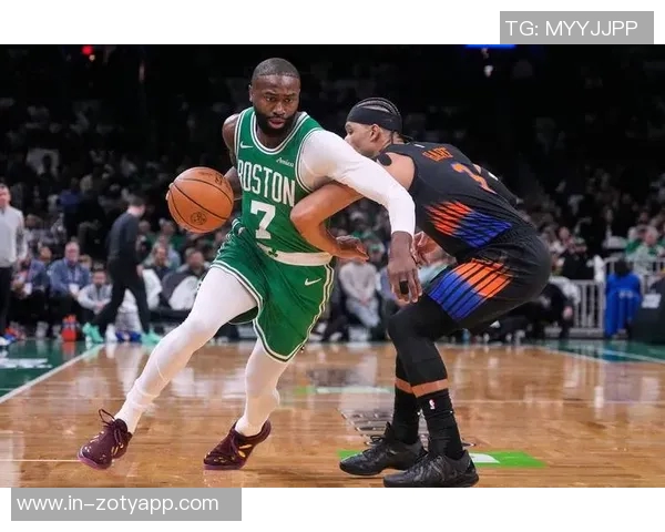 杰伦布朗半场表现出色独得12分助球队领先正负值高达24